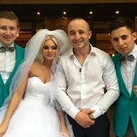 Ведучі весілля Студія гумору Weekend