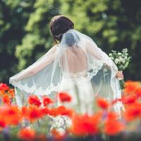 Весільна сукня