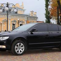 Весільний кортеж Skoda superb
