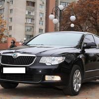 Весільний кортеж Skoda superb