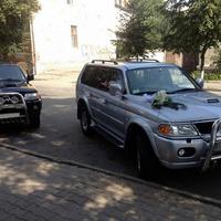 Весільний кортеж Mitsubishi Pajero Sport